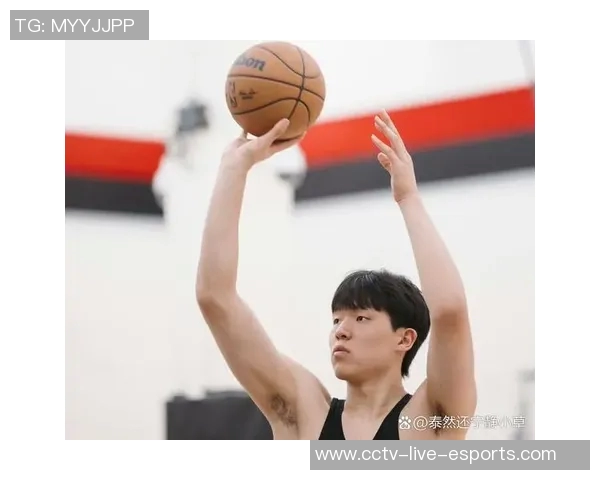 杨瀚森谈球队增重要求:我自然发展觉得自己挺好 杨瀚森谈球队增重要求:我自然发展觉得自己挺好